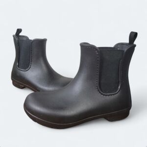 CROCS Black Rain Boots Pull on Chelsea Boot Waterproof Size Women's 4